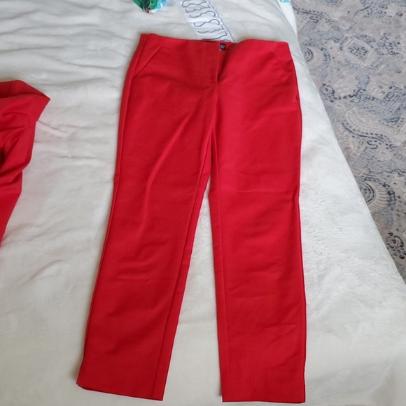 Red mango suit - Picture 5 of 6